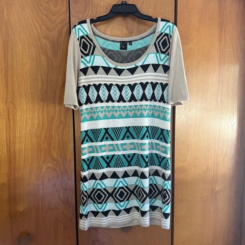T/O patterned fitted sweater dress size XL